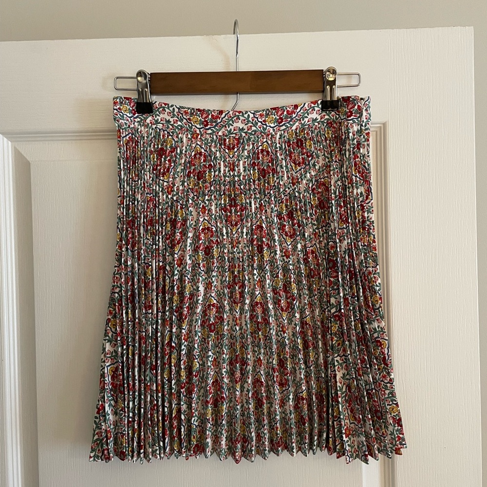 Boden pleated paisley skirt